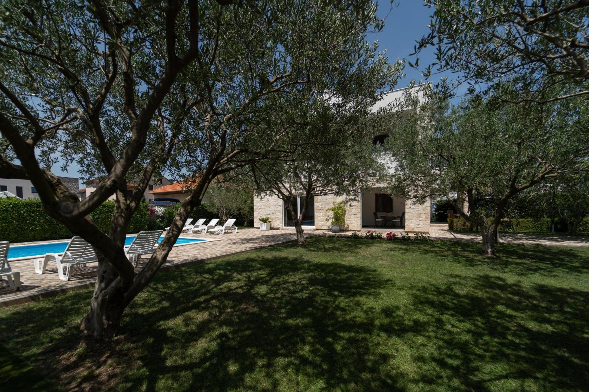Apartments Coronata Biograd Na Moru Buitenkant foto