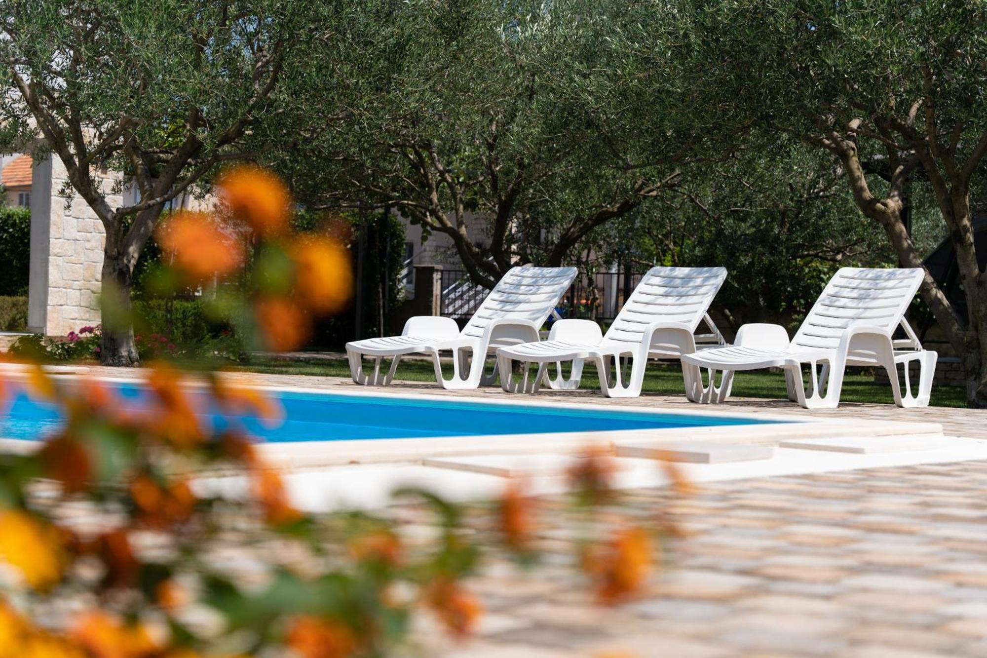 Apartments Coronata Biograd Na Moru Buitenkant foto