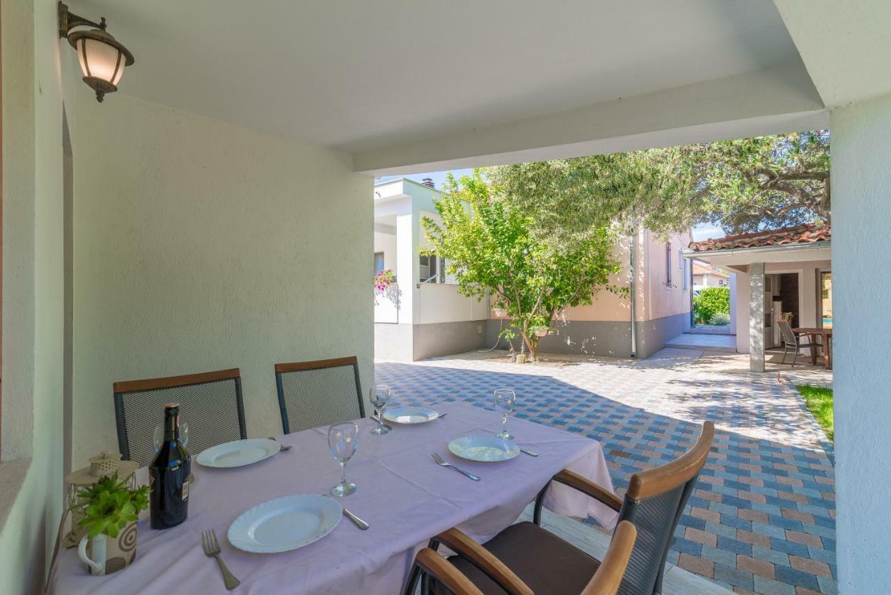 Apartments Coronata Biograd Na Moru Buitenkant foto