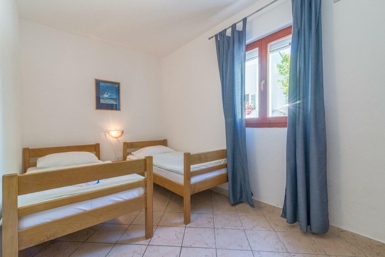Apartments Coronata Biograd Na Moru Buitenkant foto